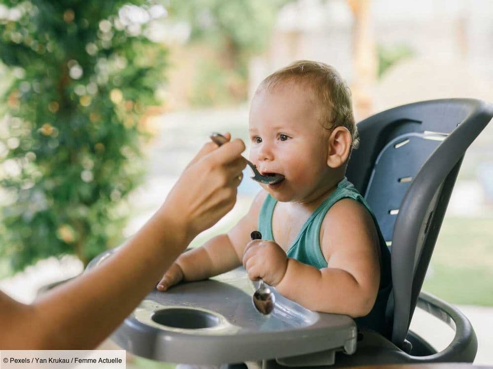 Alimentation de bébé à 6 mois : 3 idées de menus type