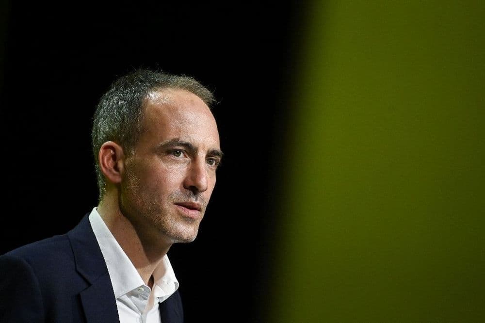 Européennes: Glucksmann averti d'une campagne de désinformation le visant