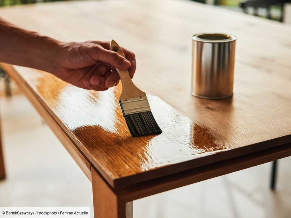Comment vernir un meuble en bois ?
