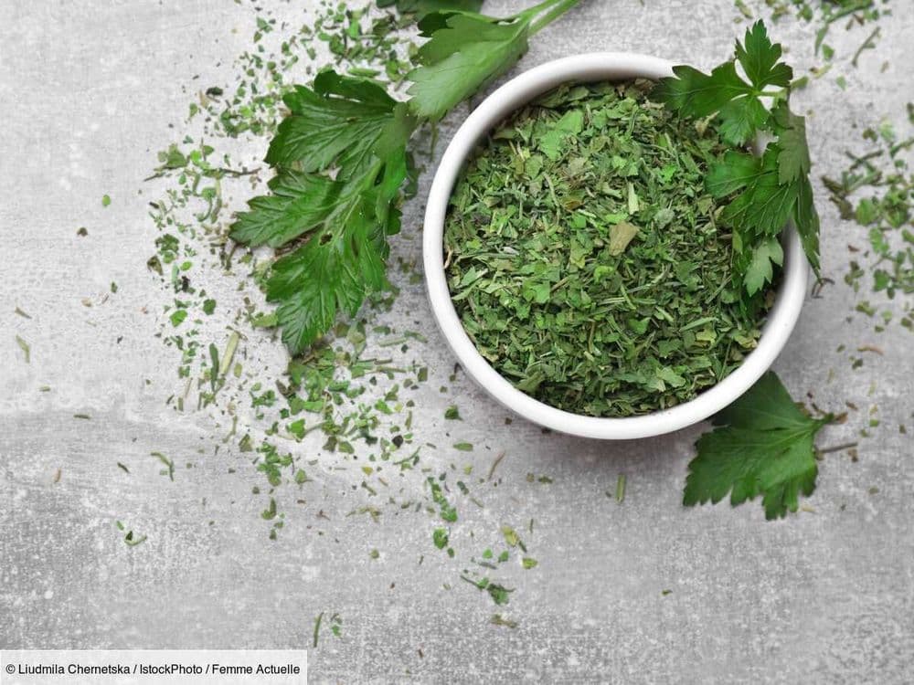 Comment faire ses propres herbes séchées ? La recette de grand-mère