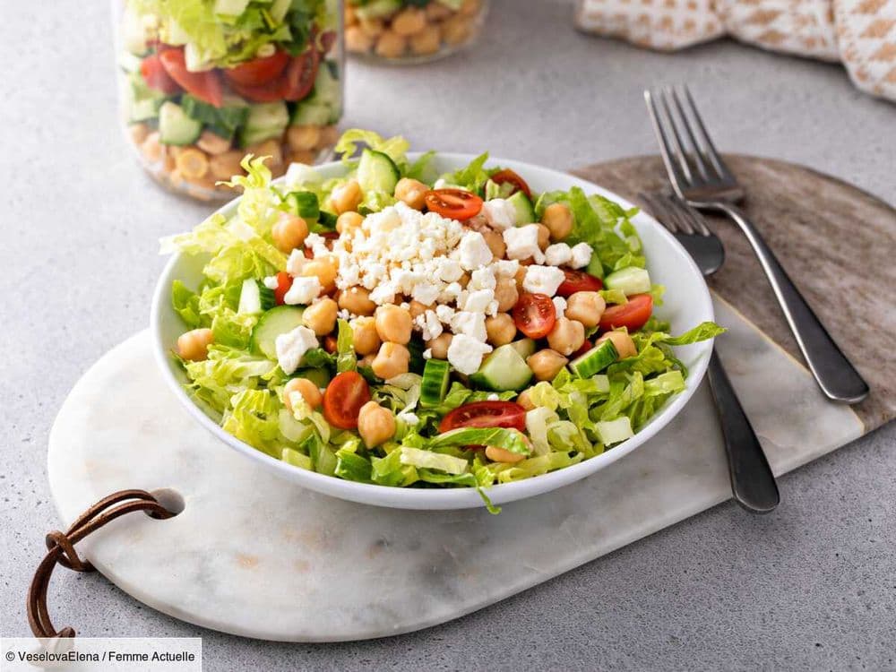 Salade de courgette, pois chiches et feta : la recette saine dont vous allez raffoler