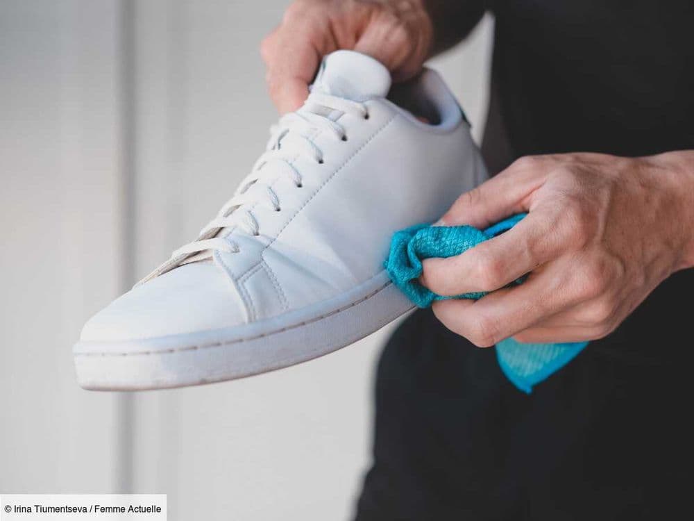 L'astuce toute simple pour nettoyer les traces sur les semelles de vos baskets blanches
