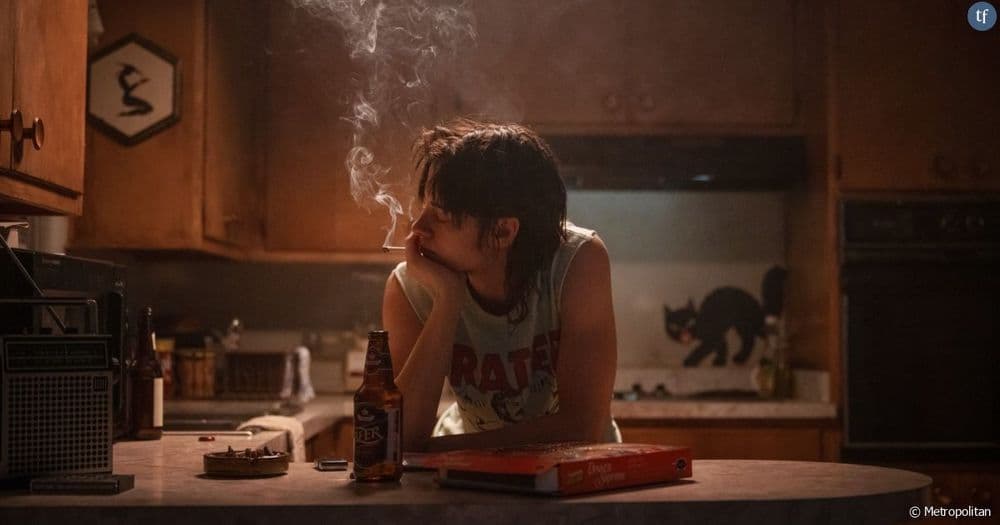 Kitsch, sexy, badass : pourquoi Kristen Stewart trouve selon nous son meilleur rôle dans "Love Lies Bleeding", l'ovni queer à voir en salles