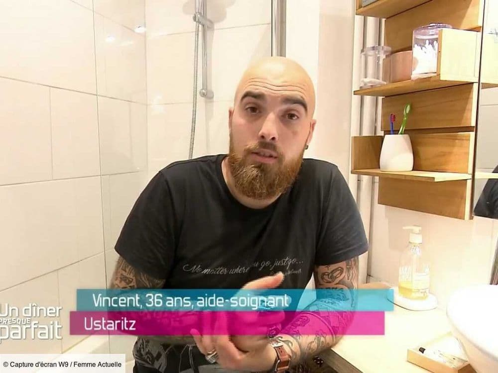 "On ne peut pas manger avec de la poussière" : Les candidats d’"Un Dîner presque parfait" horrifiés par la table de Vincent