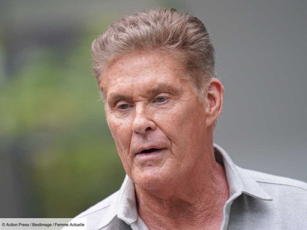 L’acteur David Hasselhoff, aperçu en fauteuil roulant, suscite l'inquiétude après le suicide de son ex-femme