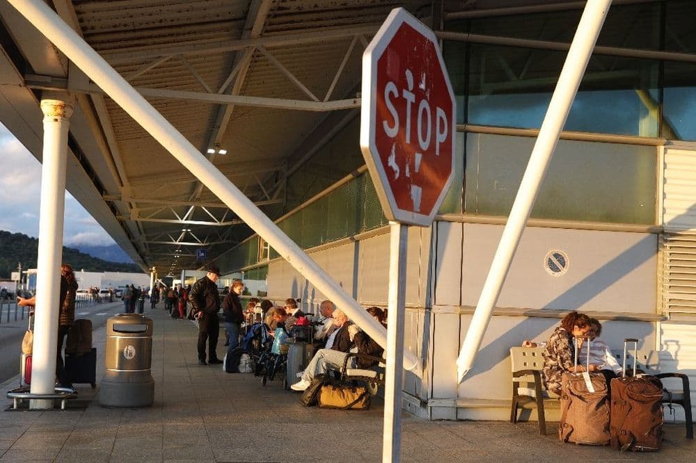 Corse: levée de la grève qui paralysait les ports et aéroports