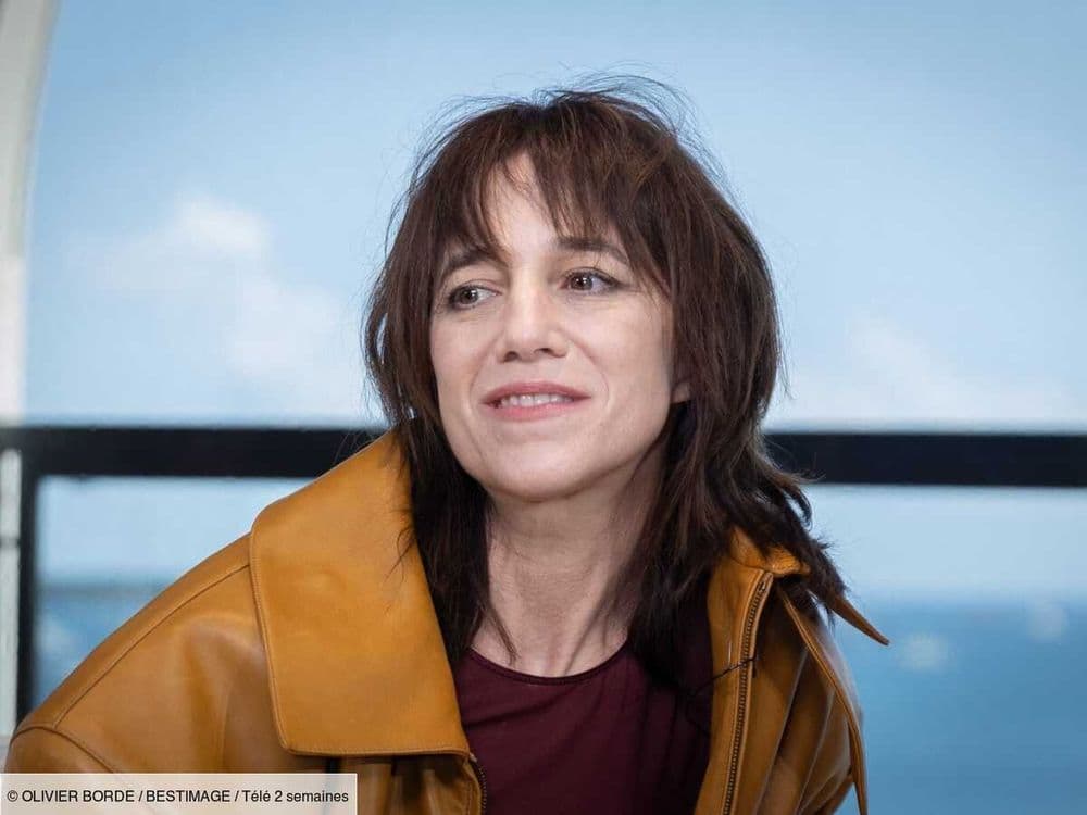 "Il avait peur de me choquer !" : Charlotte Gainsbourg dévoile pourquoi elle a poussé Dany Boon à réécrire un scénario pour elle