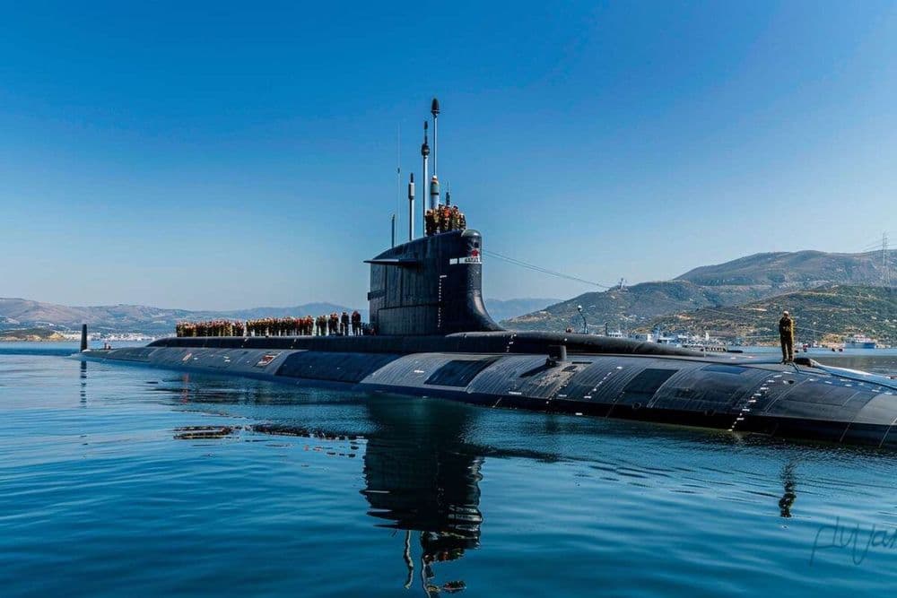 Accusée de wokisme, la Marine Anglaise Renomme un Sous-marin pour Ménager la France