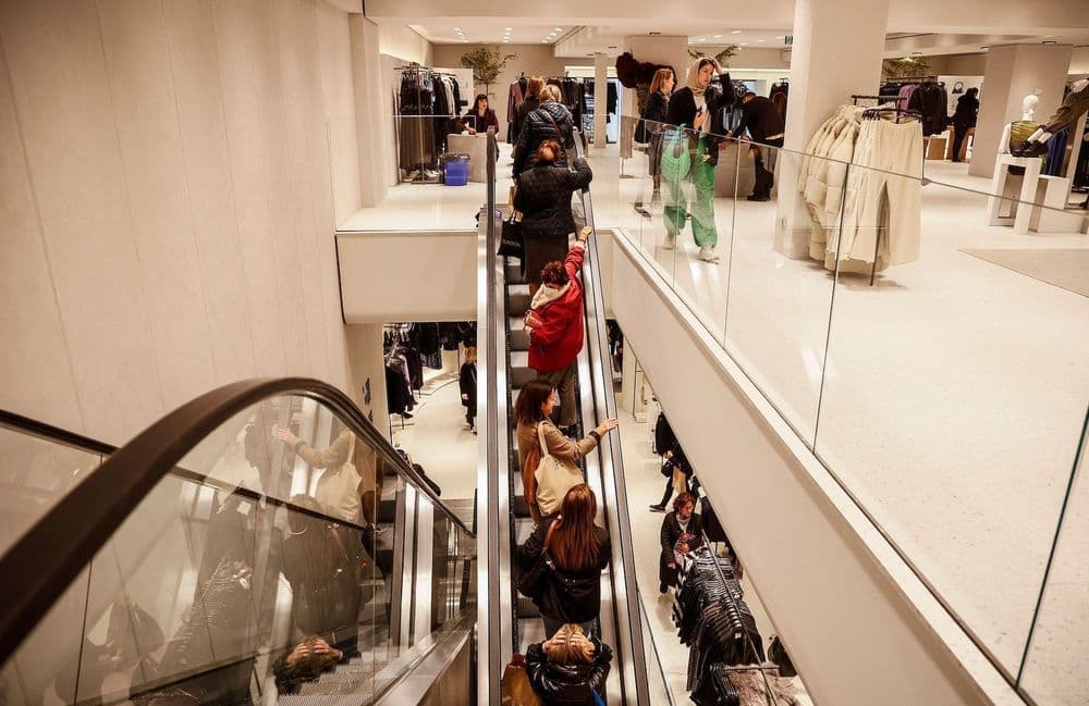 Voici le nombre moyen de vêtements achetés par les Français en 2024
