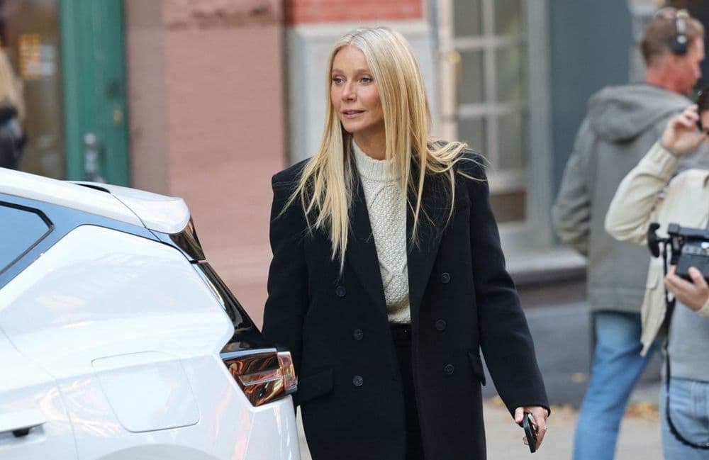 Gwyneth Paltrow dévoile comment adopter la tendance « quiet luxury » cet hiver