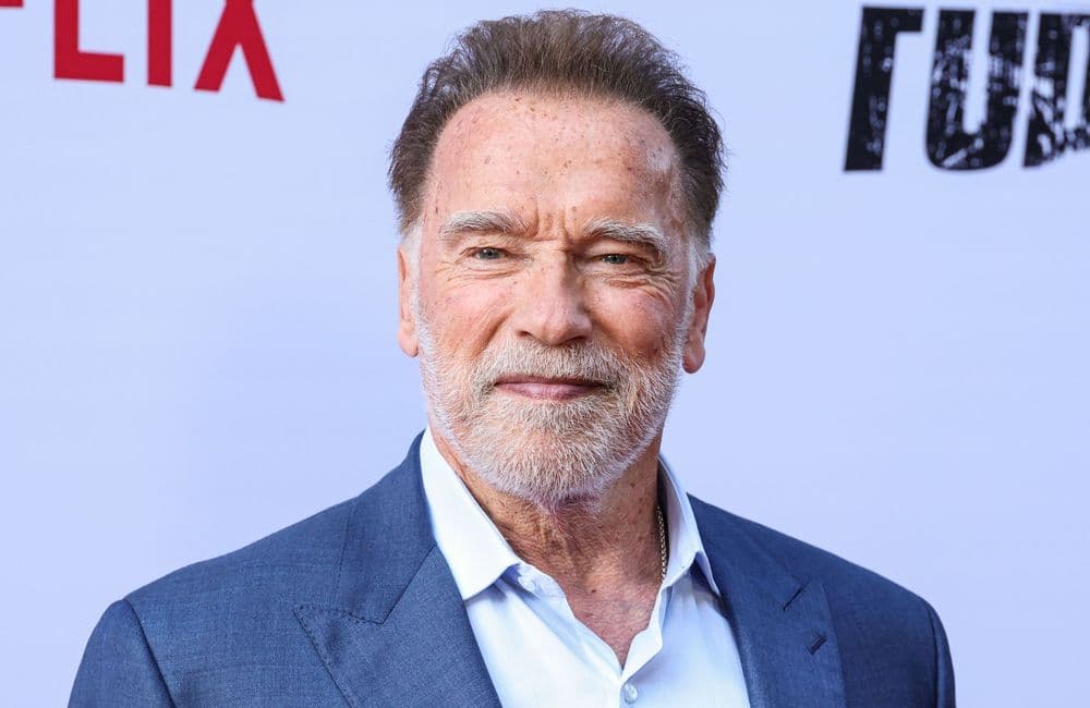 Arnold Schwarzenegger revient sur la romance passée entre son fils Patrick et Miley Cyrus