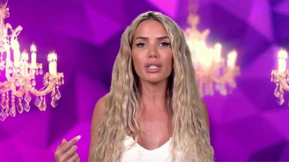 Manon Tanti : elle fait des révélations sur son enfance "douloureuse" !