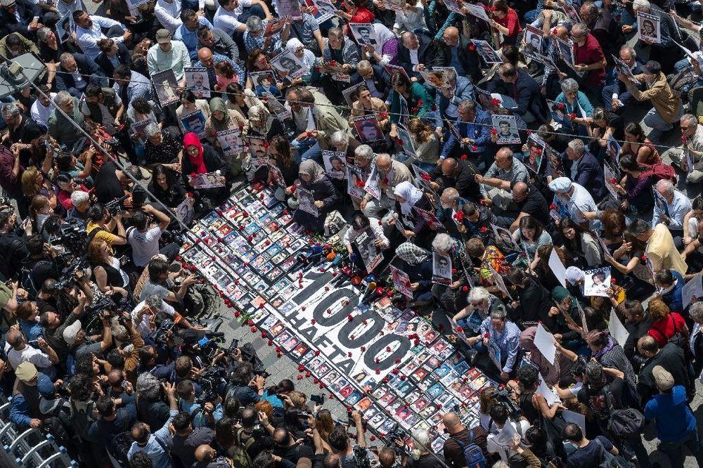 Turquie: les "Mères du samedi" marquent leur 1000ème semaine de veillée à Istanbul