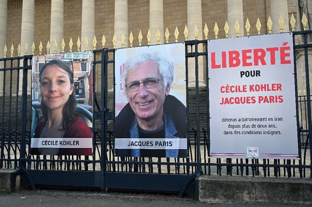 Paris "agit sans relâche" pour faire libérer Cécile Kohler et Jacques Paris détenus en Iran
