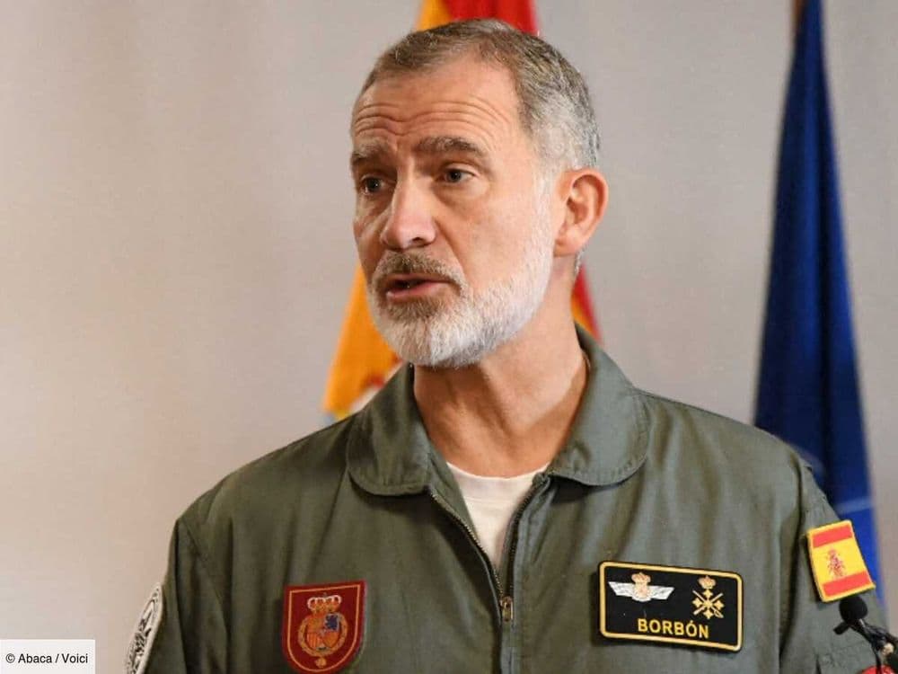 Felipe VI d'Espagne dévasté : le roi présente ses condoléances aux familles des victimes des inondations meurtrières