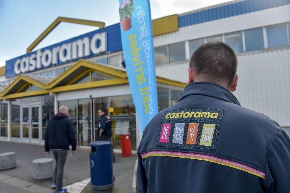 Castorama et Leroy Merlin réduisent leurs effectifs dans leurs sièges