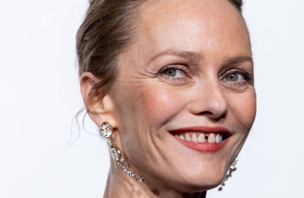 Vanessa Paradis confie son secret pour un ventre plat
