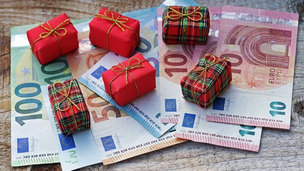 Prime de Noël : êtes-vous concerné par cette aide versée par la CAF, la MSA ou France travail ?
