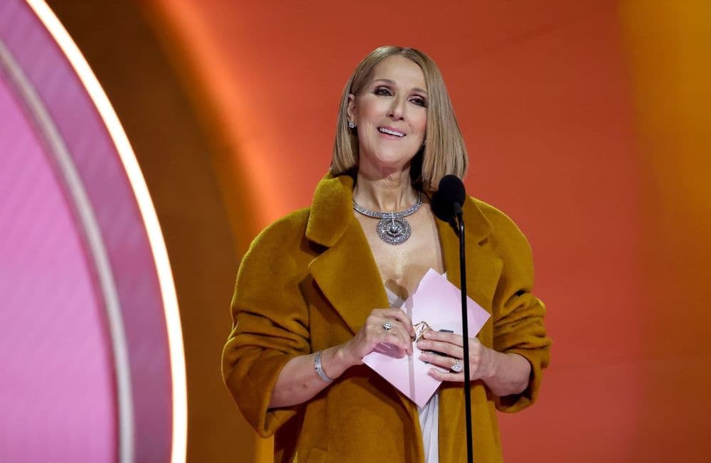 Pour son retour, Céline Dion persiste avec ce carré atypique