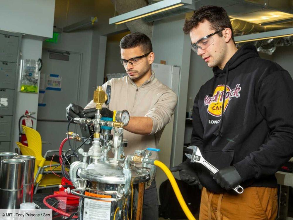 Caféine, aluminium et eau de mer: le MIT découvre une nouvelle recette pour fabriquer de l'hydrogène