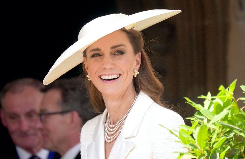 Pourquoi on va toutes vouloir porter les perles comme Kate Middleton ?