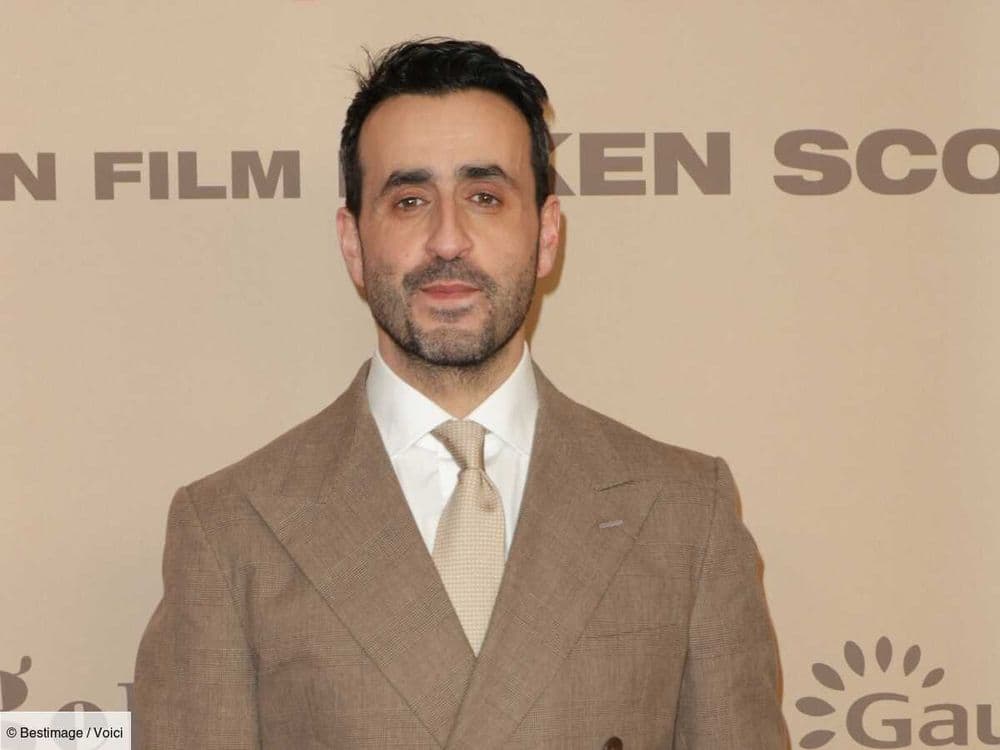 Jonathan Cohen : l’acteur se confie sur sa fille Gloria dans C à vous