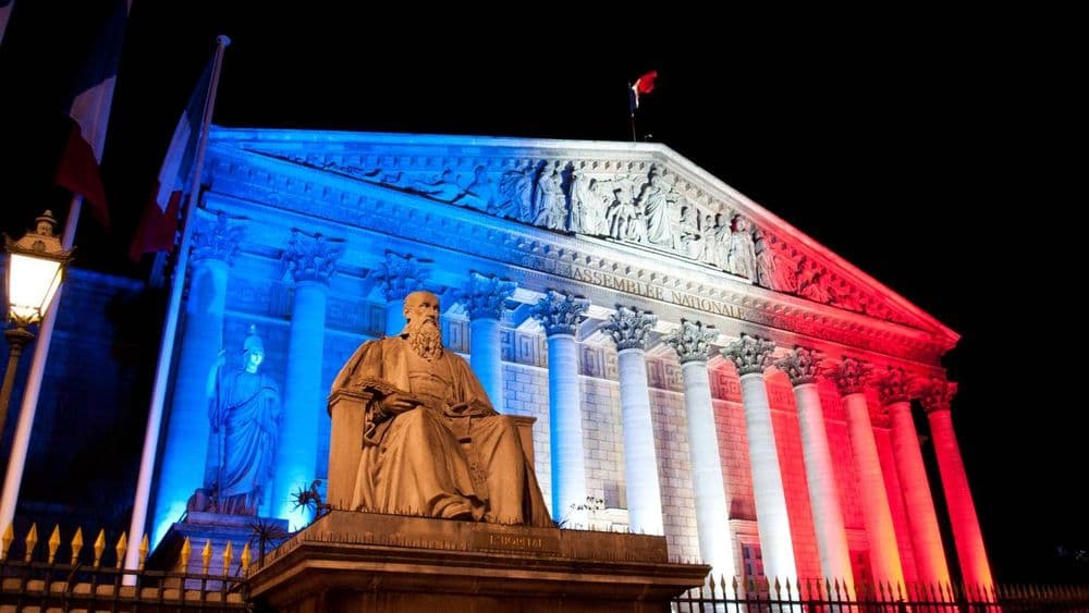 Hausse d'impôts, immobilier locatif, heures sup'... Ces 5 nouveaux votes surprises du budget 2025