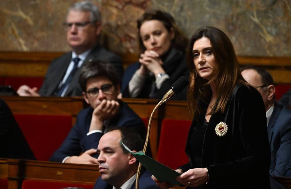 Affaire Guerriau : Sandrine Josso demande au président du Sénat des sanctions disciplinaires