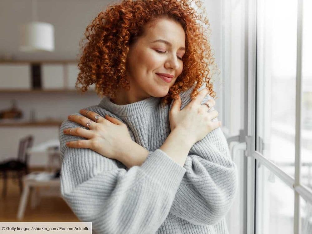 L'astuce indispensable pour se débarrasser des bouloches sur votre pull en un rien de temps