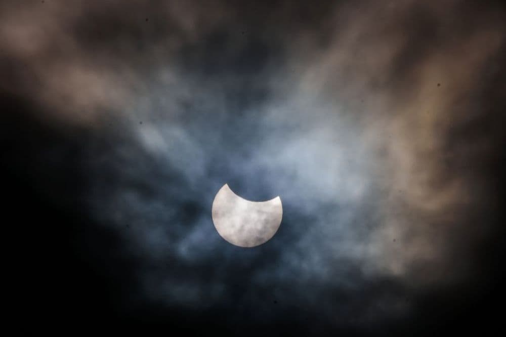 Le Soleil avait rendez-vous avec la Lune pour une éclipse partielle