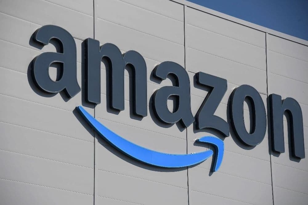 Choose France: Amazon investira 1,2 milliard d'euros dans l'IA et ses entrepôts, annonce l'Elysée