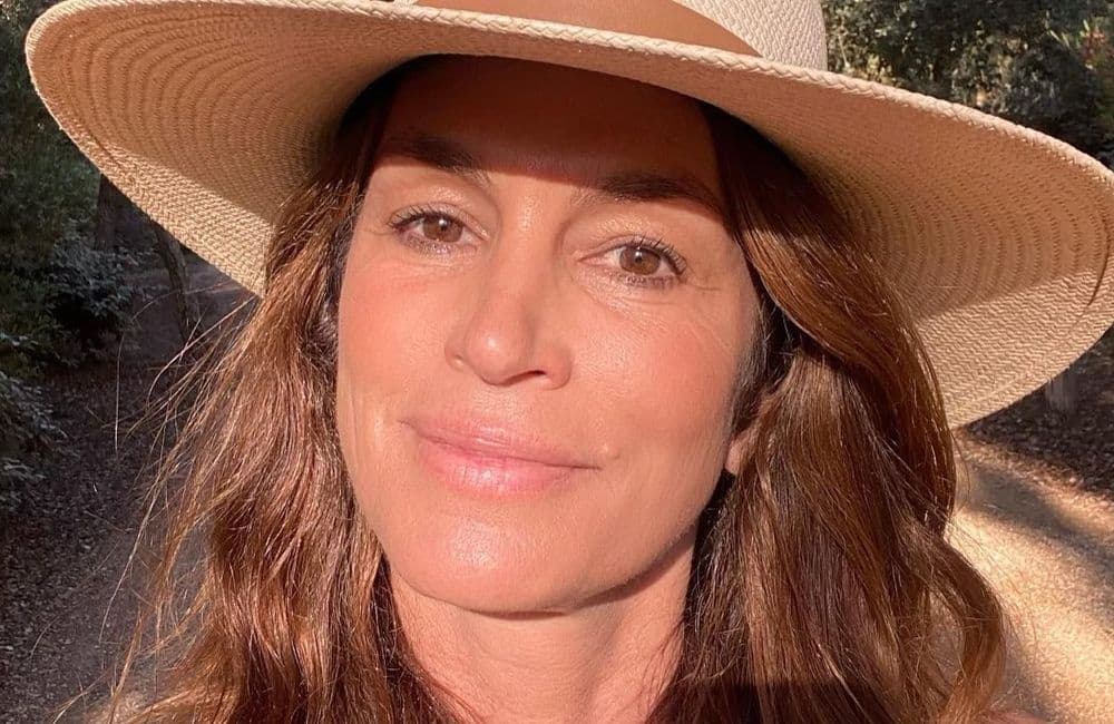 Cindy Crawford : sa routine anti-âge contient un ingrédient insoupçonné à ne plus négliger