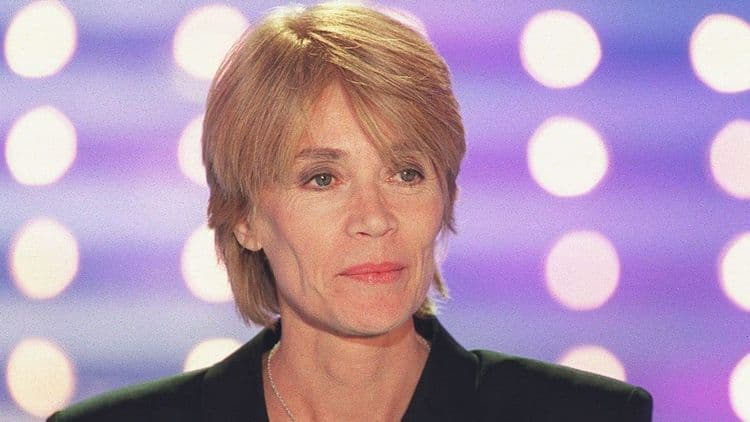 Un an après la mort de Françoise Hardy, la chanteuse n'a toujours pas de tombe : "il ne se passe rien"