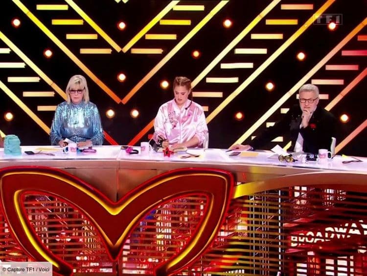 Mask Singer : quelle est l’ambiance en coulisses entre Kev Adams, Laurent Ruquier, Chantal Ladesou et Elodie Poux ? Une figure de TF1 répond !