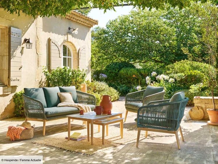 Parfaits pour profiter de l’été ! 22 salons de jardin qui vont vous donner envie de rester dehors