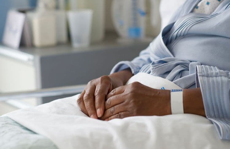 À la Réunion, une femme se fait retirer l’utérus par un spécialiste de l’endométriose sans son accord