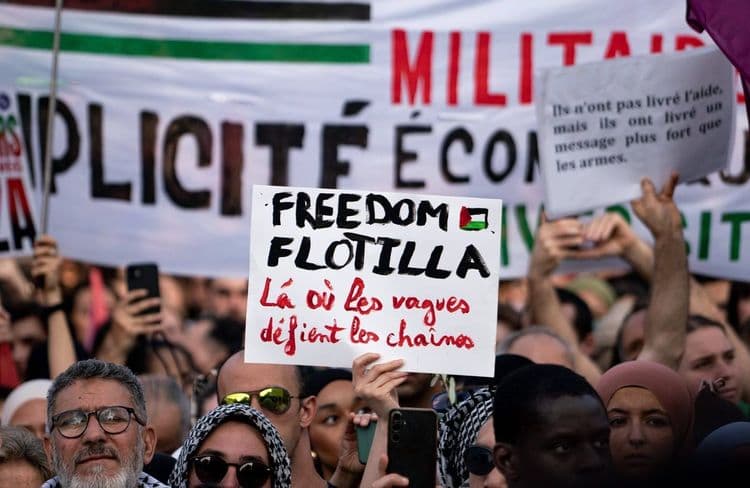Bateau pour Gaza : ces deux derniers Français présents sur le Madleen ont été expulsés d'Israël