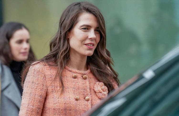 Charlotte Casiraghi et Nicolas Mathieu immortalisés ensemble à Paris