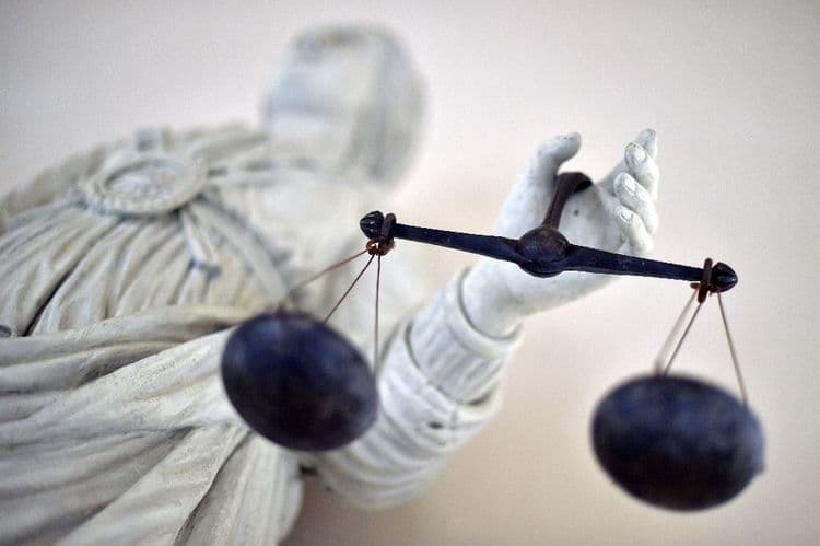 Adolescent tué à Bordeaux: verdict attendu au terme d'un procès sous tension