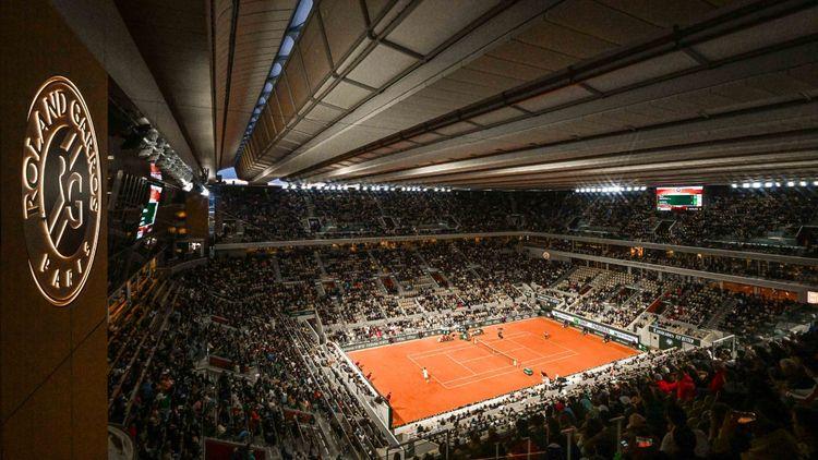 Un journaliste français couvrant Roland-Garros violemment agressé