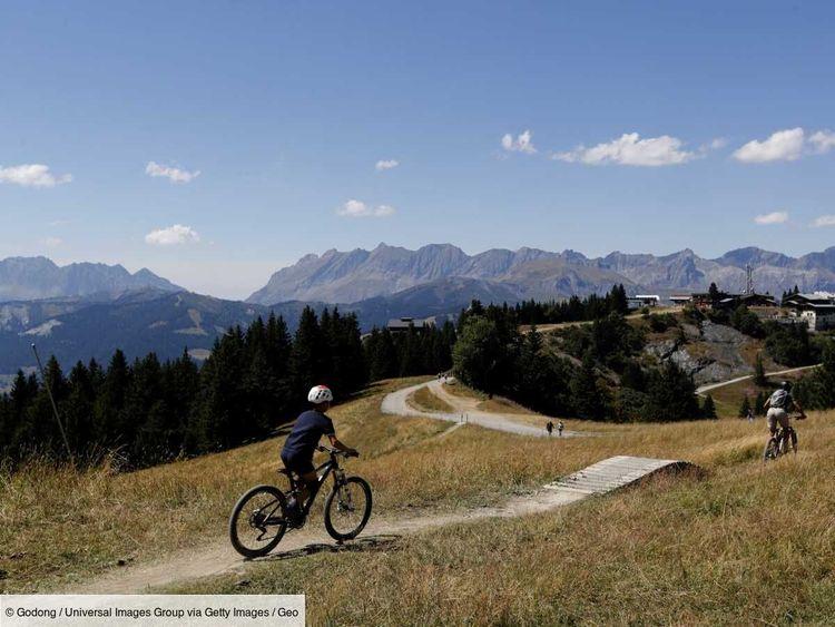 Et si on faisait le tour des Portes du Soleil à vélo ?