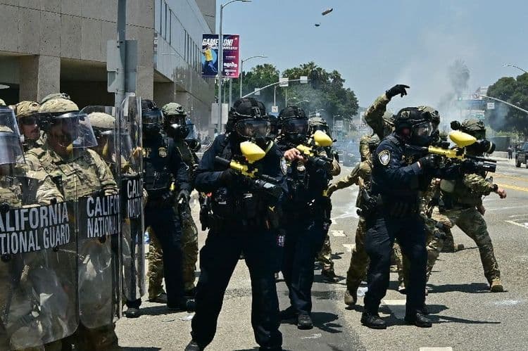 Les démocrates fustigent un "abus de pouvoir alarmant" après le déploiement de militaires à Los Angeles