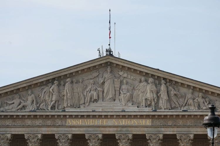 L'Assemblée exclut temporairement deux députés pour usage illicite de leurs frais de mandat