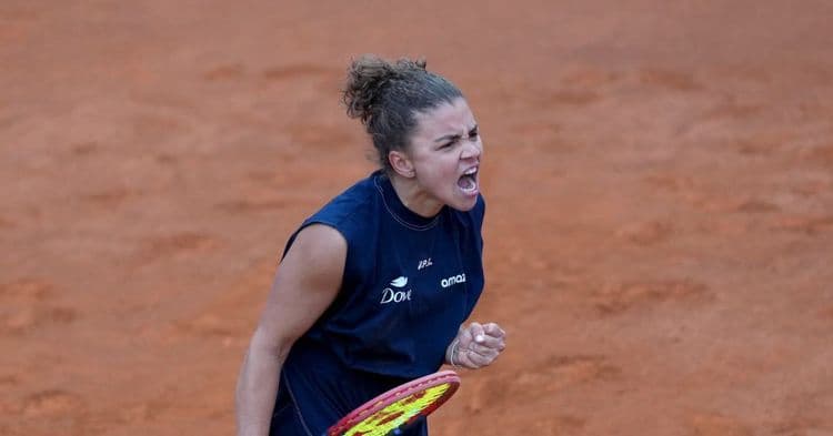 Rome: Paolini domine Gauff en finale
