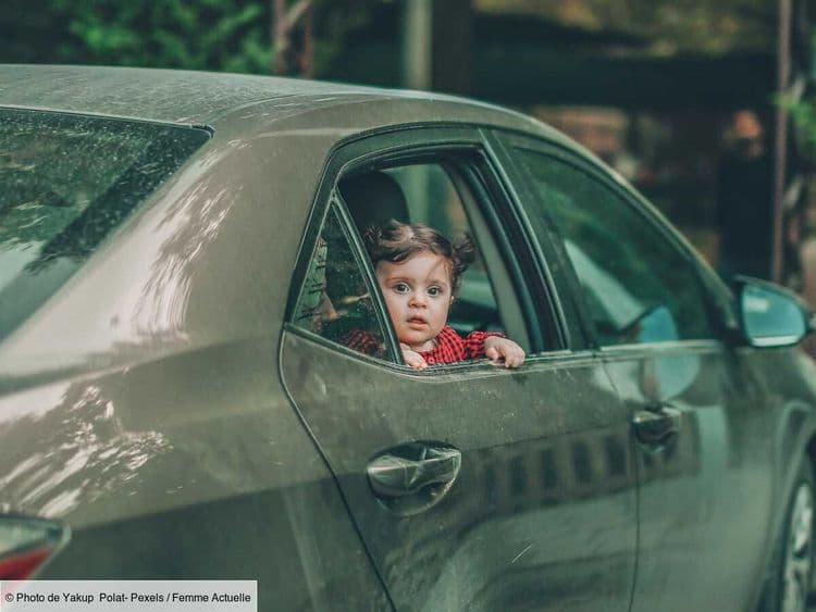 Seine-et-Marne : un bébé de trois mois décède après avoir été oublié plusieurs heures dans une voiture par son père