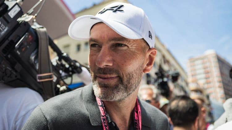 Rumeurs confirmées ? Zinédine Zidane lâche un « Bien sûr… j’ai hâte » qui en dit long…