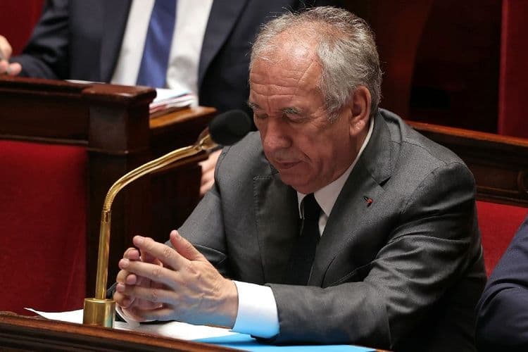 Retraites: Bayrou se prononce sur le conclave, son avenir en jeu