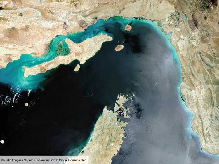 Panique pétrolière: l'Iran pourrait bloquer le détroit d'Ormuz en le minant massivement