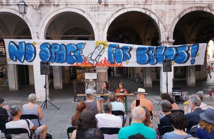 À Venise, une nouvelle manifestation après le mariage de Jeff Bezos