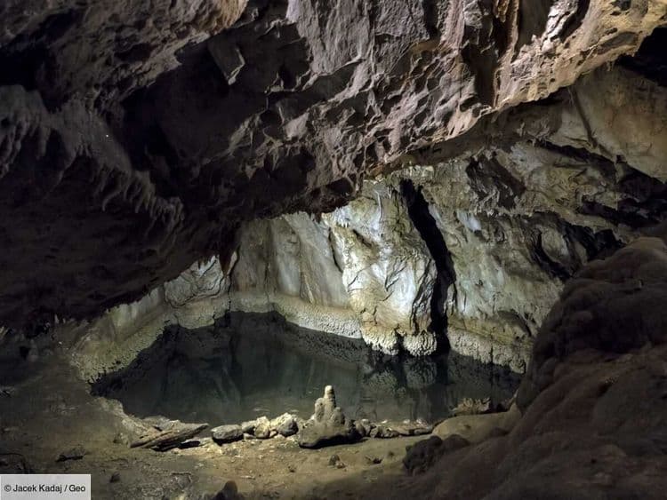 17 personnes s'enferment dans une grotte des Pyrénées pour étudier leur rapport au temps